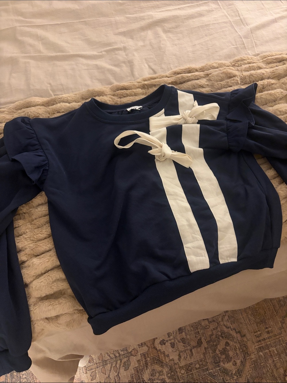 Voy Navy Sweatshirt with Cream Ribbon Details Size Small